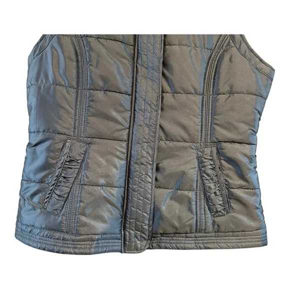 New York & Co Women's Metallic Gray Puffer Vest with Detachable Hood Size Medium - Picture 4 of 10